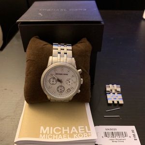 Michael Kors Silver-tone watch
